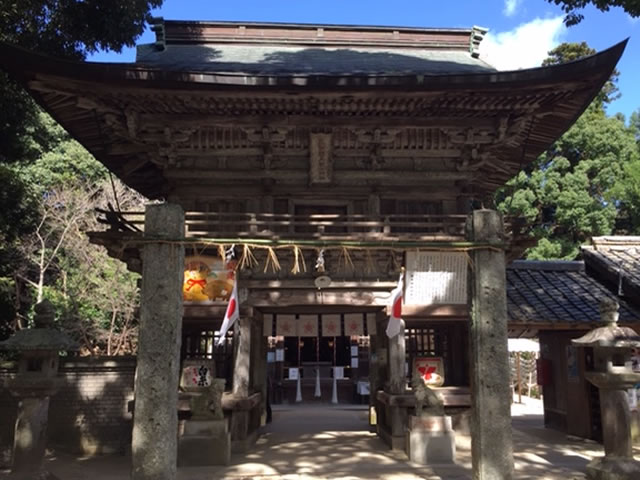 桜井神社の楼門