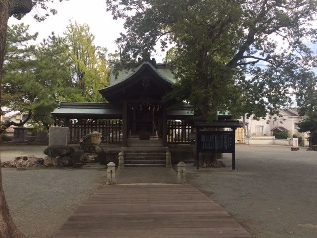 水天宮の境内にある眞木神社